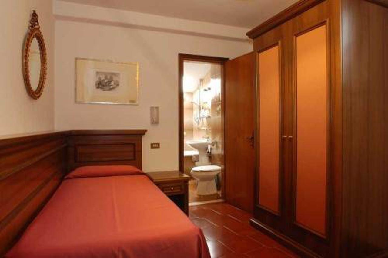 Hotel Fontana Venedig Exteriör bild