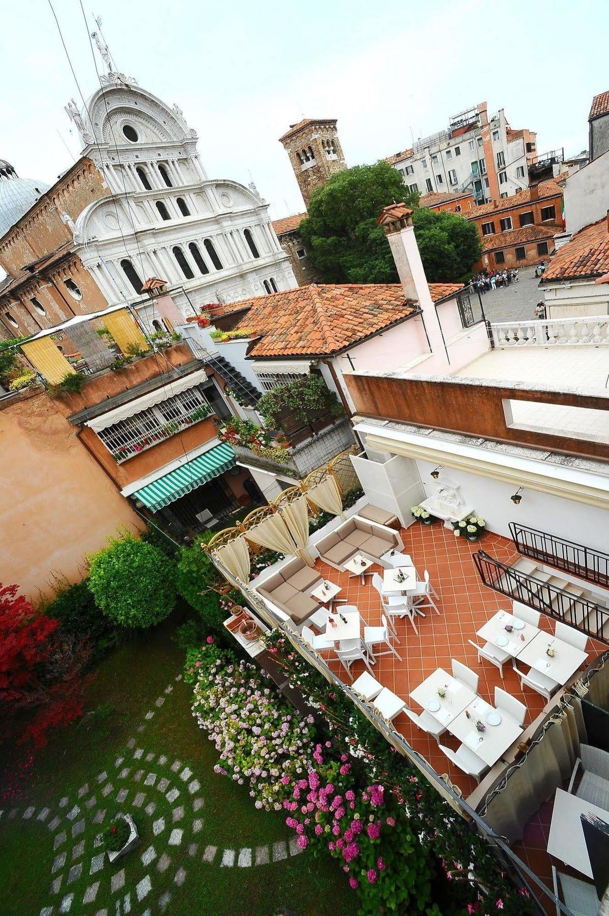 Hotel Fontana Venedig Exteriör bild
